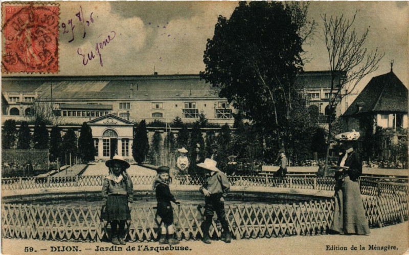 Carte postale ancienne Dijon - Jardin de l'Arquebuse à Dijon