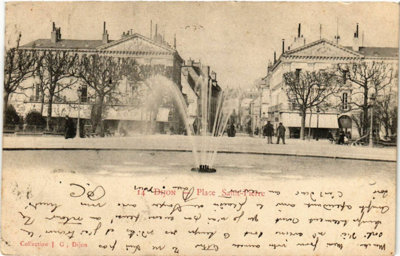 Carte postale ancienne Dijon - Place Saint-Pierre à Dijon