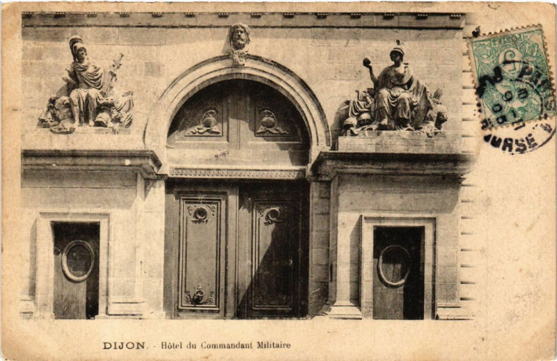 Carte postale ancienne Dijon - Hotel du Commandant Militaire à Dijon
