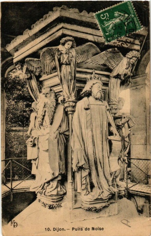 Carte postale ancienne Dijon - Puits de Moise à Dijon