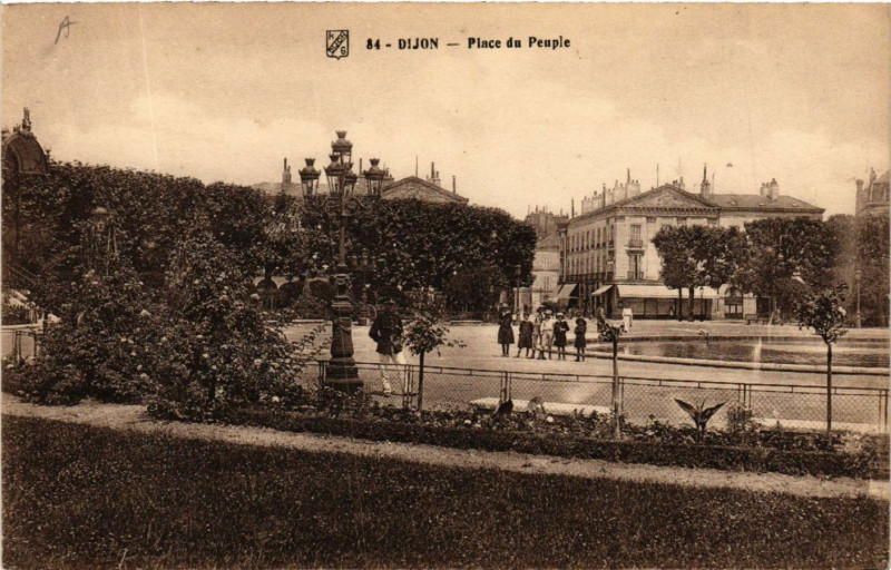 Carte postale ancienne Dijon - Place du Peuple à Dijon