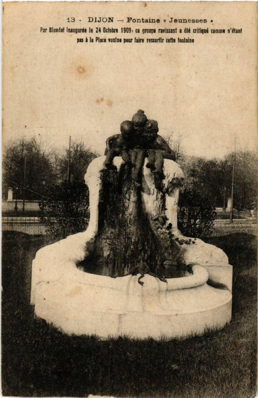 Carte postale ancienne Dijon - Fontaine Jeunesses à Dijon