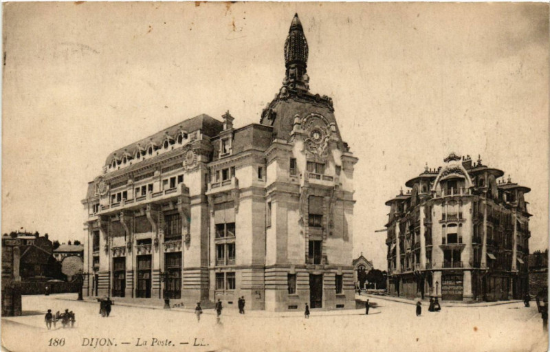 Carte postale ancienne Dijon - La Poste à Dijon