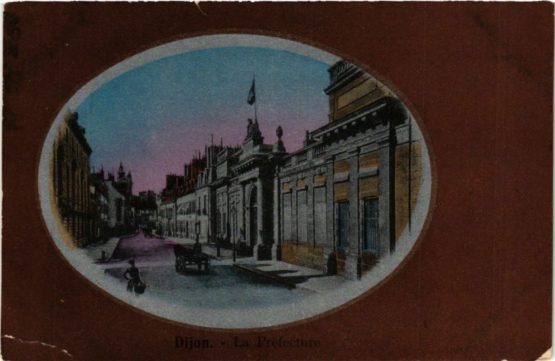 Carte postale ancienne Dijon - La Préfecture à Dijon