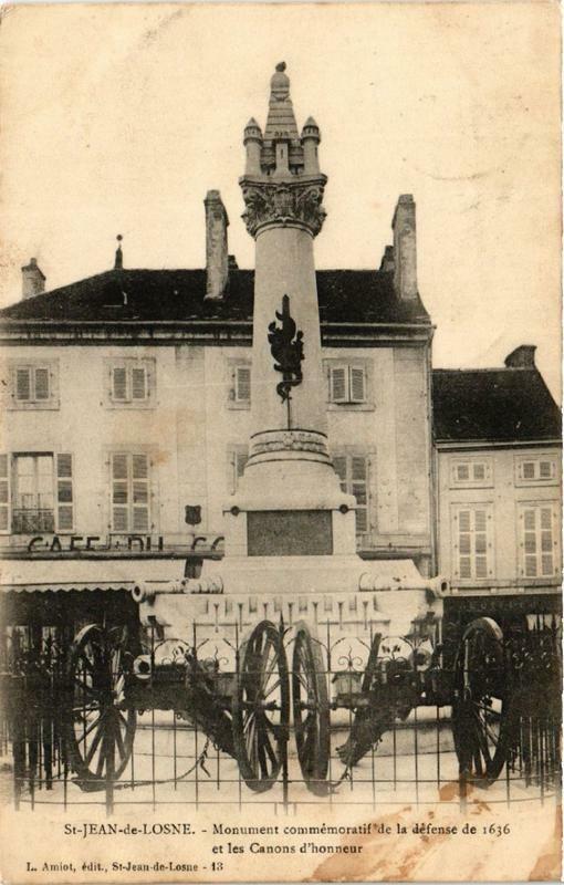 Carte postale ancienne Monument commémoratif de la défense de 1636 et les Canons d'honneur à Saint-Jean-de-Losne