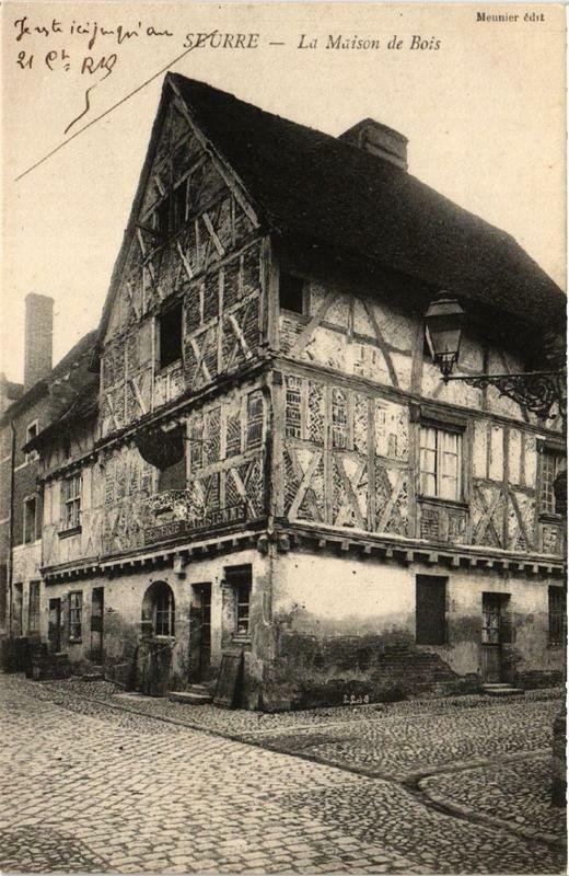Carte postale ancienne Seurre La Maison de Bois à Seurre