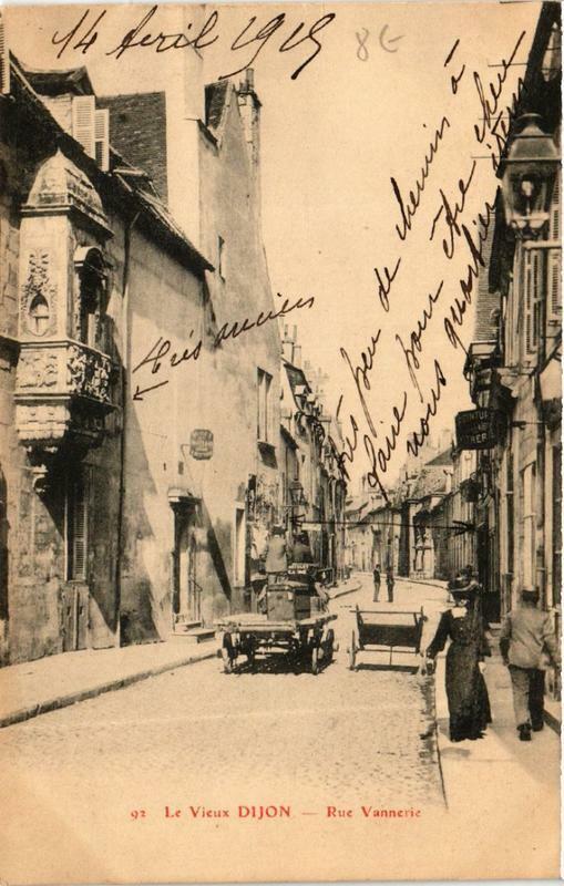 Carte postale ancienne Le Vieux Dijon Rue Vannerie à Dijon