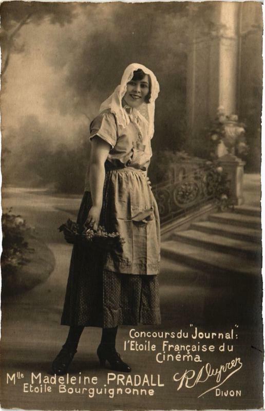 Carte postale ancienne Madeleine Pradall Etoile Bourguignonne