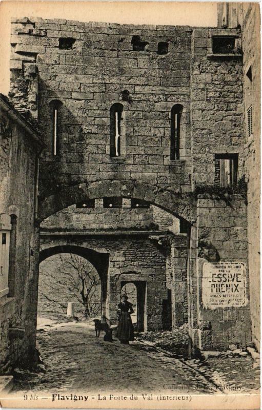 Carte postale ancienne Flavigny La Porte du Val