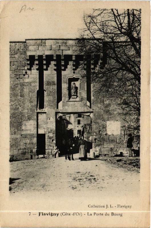 Carte postale ancienne Flavigny La Porte du Bourg