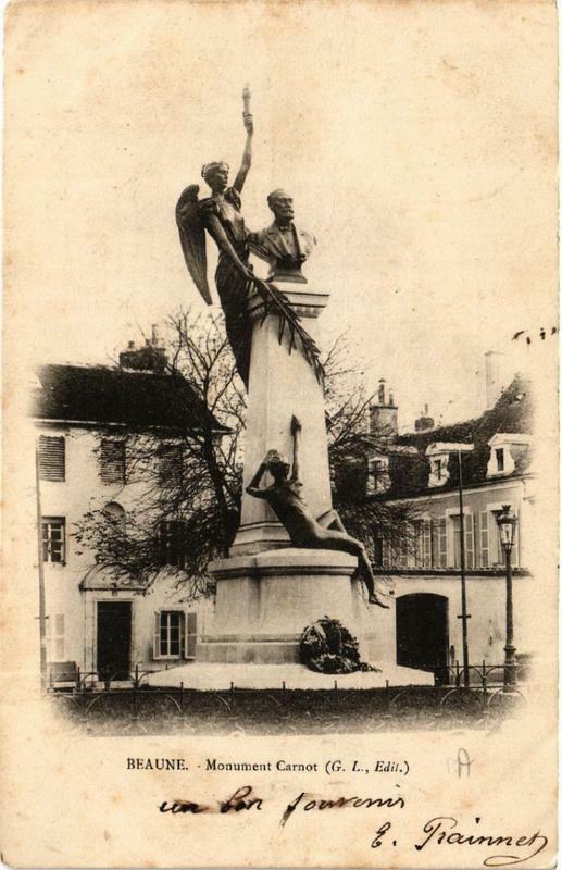 Carte postale ancienne Beaune Monument Carnot à Beaune