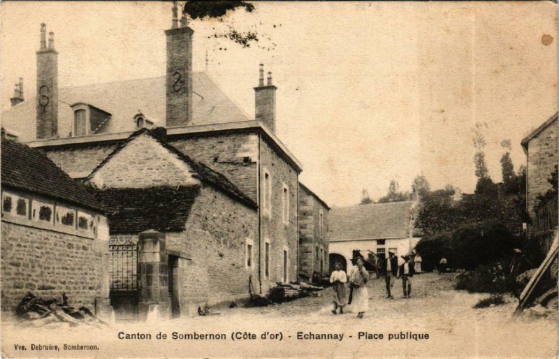 Carte postale ancienne Canton de Sombernon Echannay Place publique à Sombernon