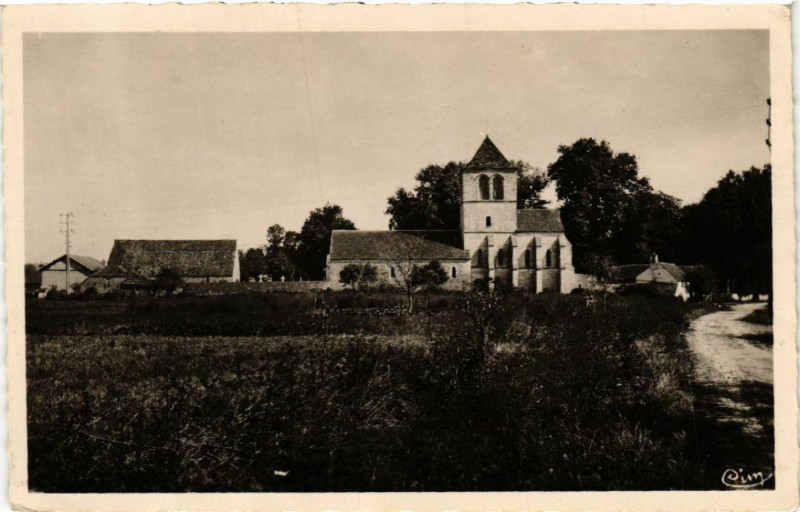 Carte postale ancienne Ouges - Eglise Historique Classée à Ouges
