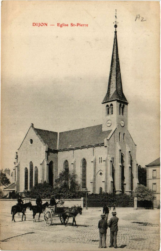 Carte postale ancienne Dijon - Eglise Saint-Pierre à Dijon