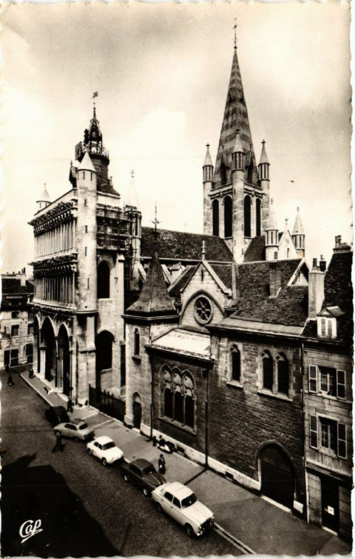 Carte postale ancienne Dijon - Eglise Notre-Dame à Dijon