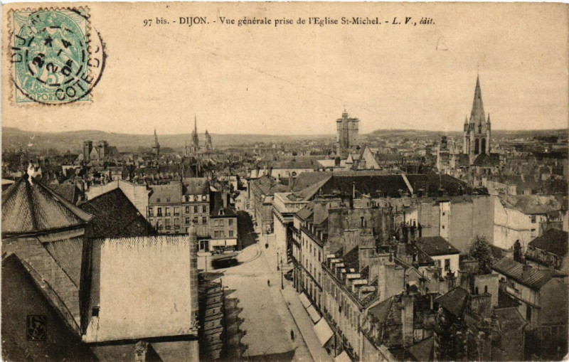 Carte postale ancienne Dijon - Vue générale prise de Eglise Saint-Michel à Dijon