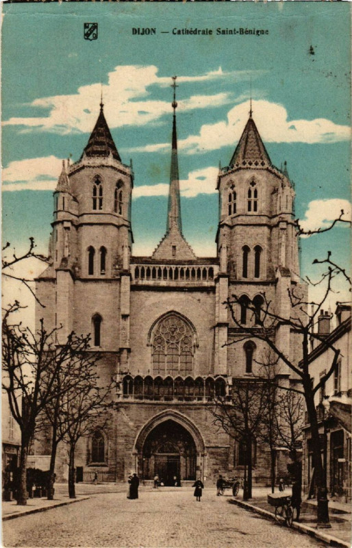 Carte postale ancienne Dijon - Cathédrale Saint-Benigne à Dijon