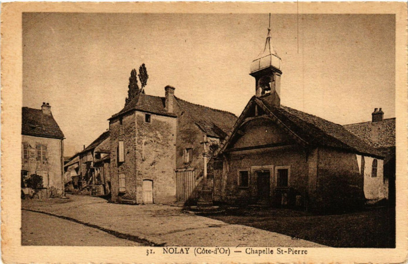 Carte postale ancienne Nolay - Chapelle Saint-Pierre à Nolay