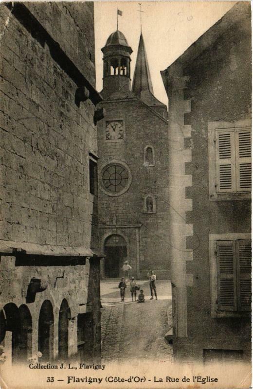 Carte postale ancienne Flavigny La Rue de Eglise