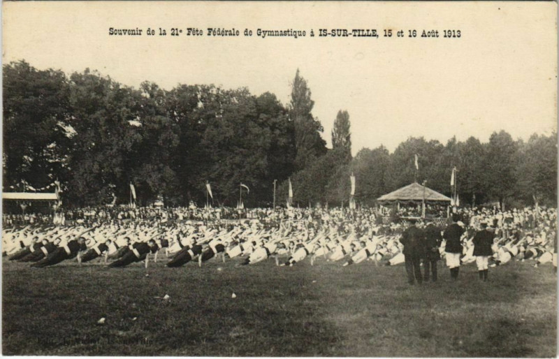 Carte postale ancienne Is-sur-Tille Souvenir de la 21e Fete de Gymnastique à Is-sur-Tille