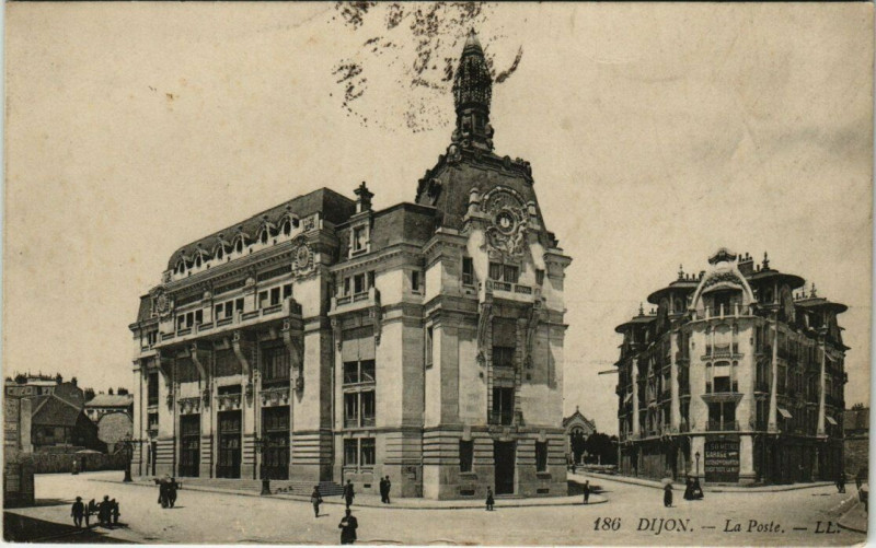 Carte postale ancienne Dijon - La Poste à Dijon