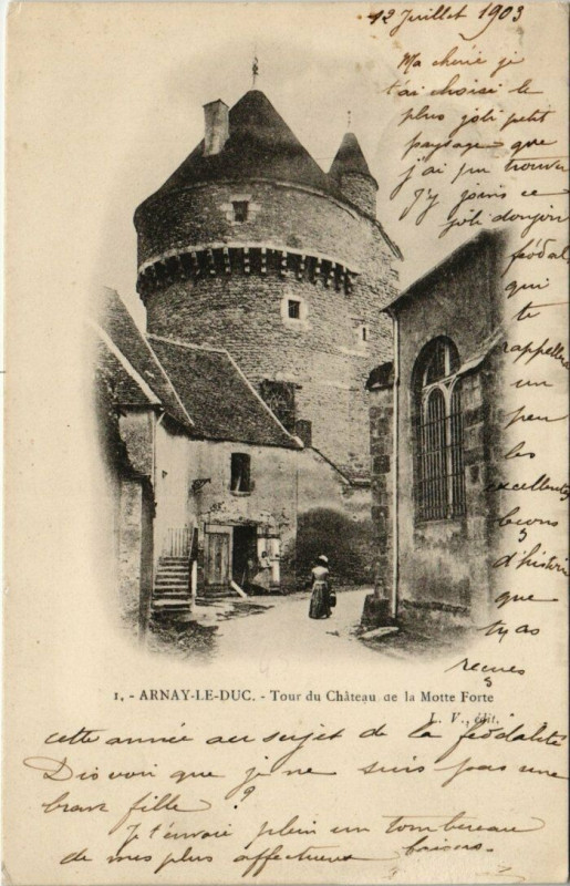Carte postale ancienne Arnay-le-Duc - Tour du Chateau de la Morte Forte à Arnay-le-Duc