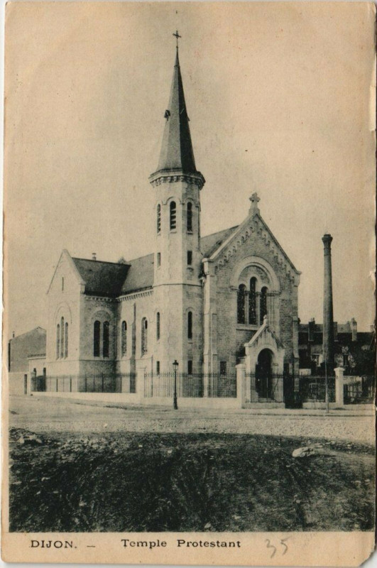 Carte postale ancienne Dijon Temple Protestant à Dijon
