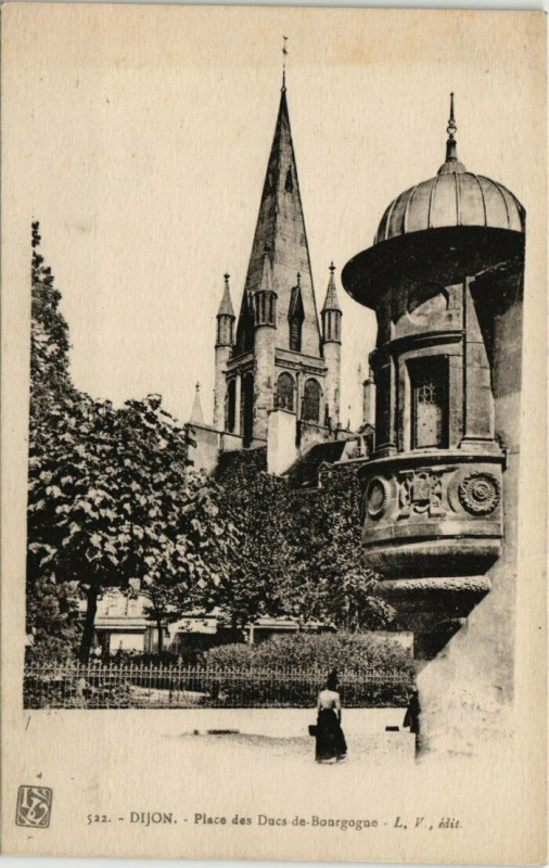 Carte postale ancienne Dijon Place des Ducs de Bourgogne à Dijon