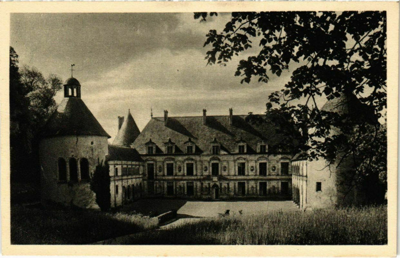 Carte postale ancienne Chateau de Bussy-Rabutin
