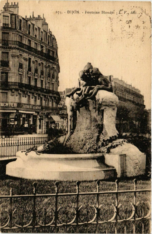 Carte postale ancienne Cote-d'Or Dijon Fontaine Blondat à Dijon