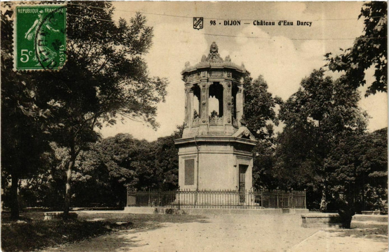 Carte postale ancienne Cote-d'Or Dijon Chateau d'Eau Darcy à Dijon