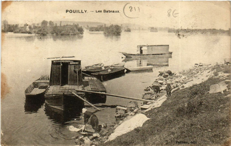 Carte postale ancienne Pouiilly - Les Bateaux