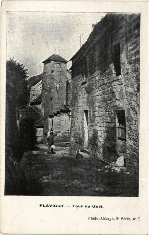 Carte postale ancienne Flavigny - Tour du Guet