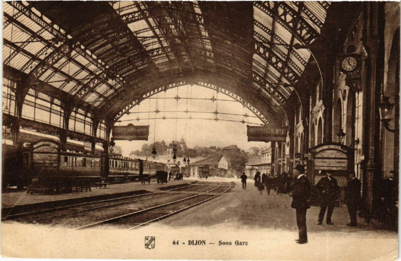 Carte postale ancienne Dijon - Sous Gare à Dijon