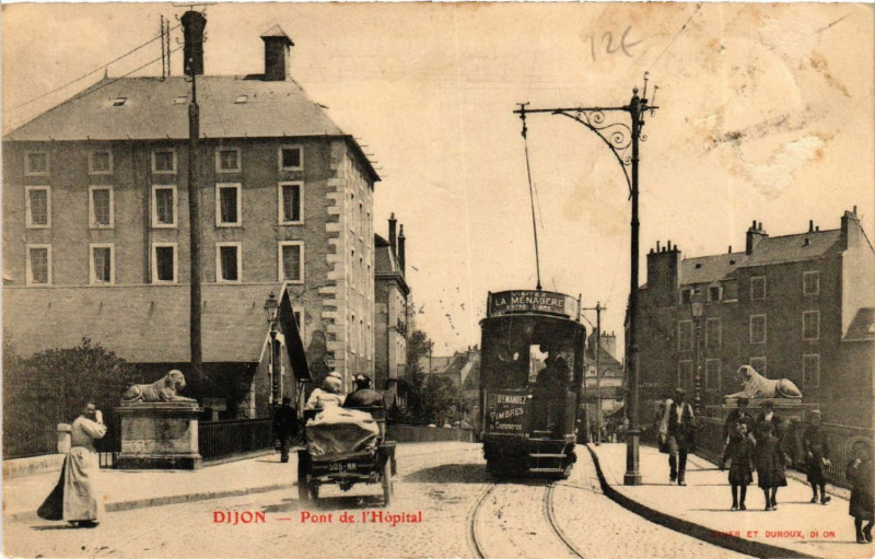 Carte postale ancienne Dijon - Pont de l'Hopital à Dijon