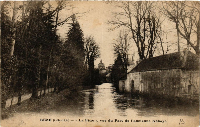 Carte postale ancienne Béze(Cote-d'Or) - La Béze ,vue du Parc de l'ancienne Abbaye à Bèze