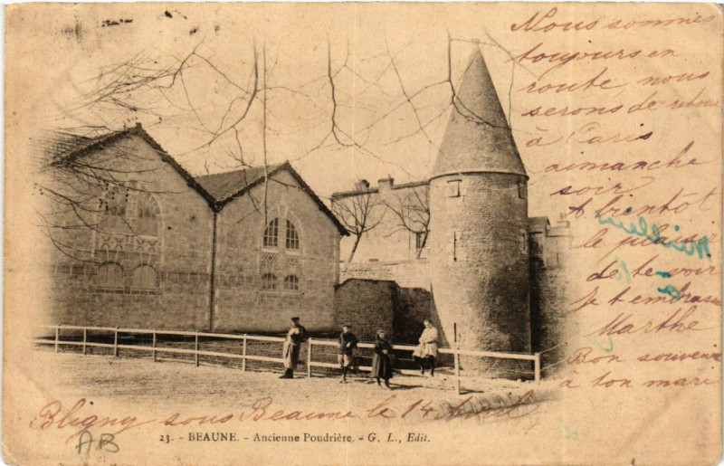 Carte postale ancienne Beaune - Ancienne Poudriére à Beaune