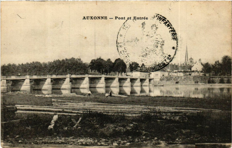 Carte postale ancienne Auxonne - Pont et Entrée à Auxonne