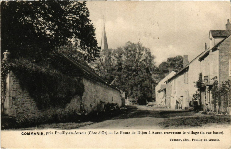 Carte postale ancienne Commarin , prés Pouilly-en-Auxois (Cote-d'Or) - La Route de Dijon à Commarin