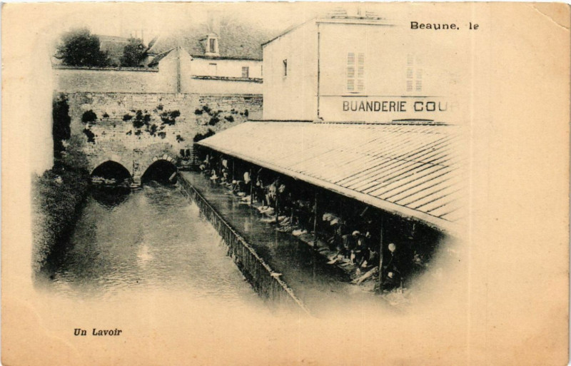 Carte postale ancienne Beaune, le ... - Un Lavoir à Beaune