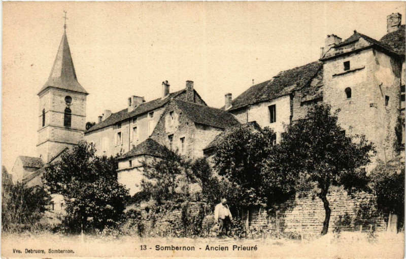 Carte postale ancienne Sombernon - Ancien Prieuré à Sombernon