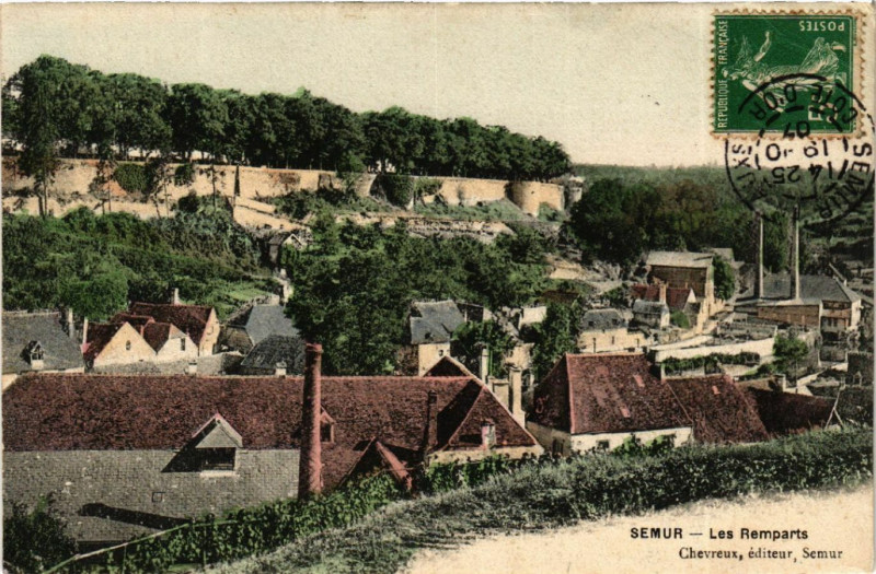 Carte postale ancienne Semur - Les Remparts