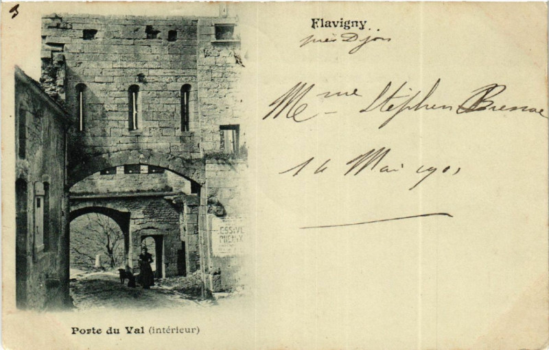 Carte postale ancienne Flavigny - Porte du Val (intérieur)