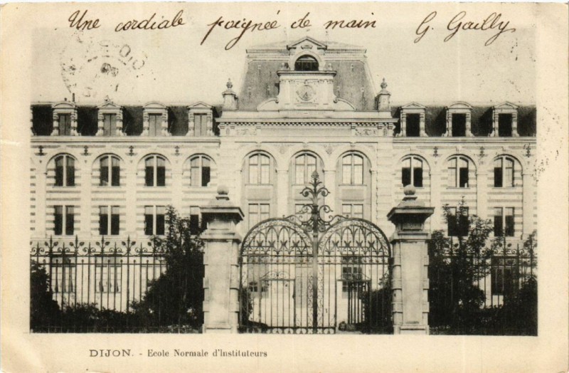 Carte postale ancienne Dijon - Ecole Normale d'Instituteurs à Dijon