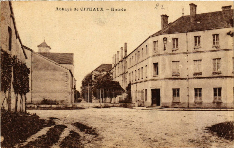 Carte postale ancienne Abbaye de Citeaux - Entrée