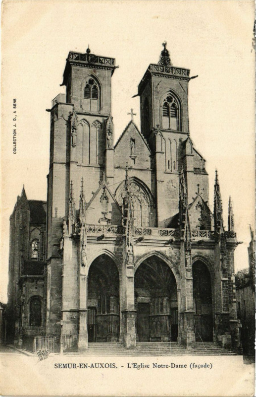 Carte postale ancienne Semur - en-Auxois - L'Eglise Notre-Dame (facade) à Semur-en-Auxois