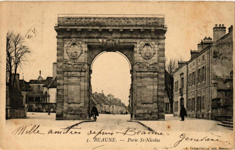 Carte postale ancienne Beaune - Porte Saint-Nicolas à Beaune
