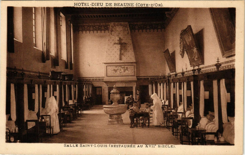 Carte postale ancienne Hotel-Dieu de Beaune (Cote-d'Or) - Salle Saint-Louis (rest. Xvii s. à Beaune