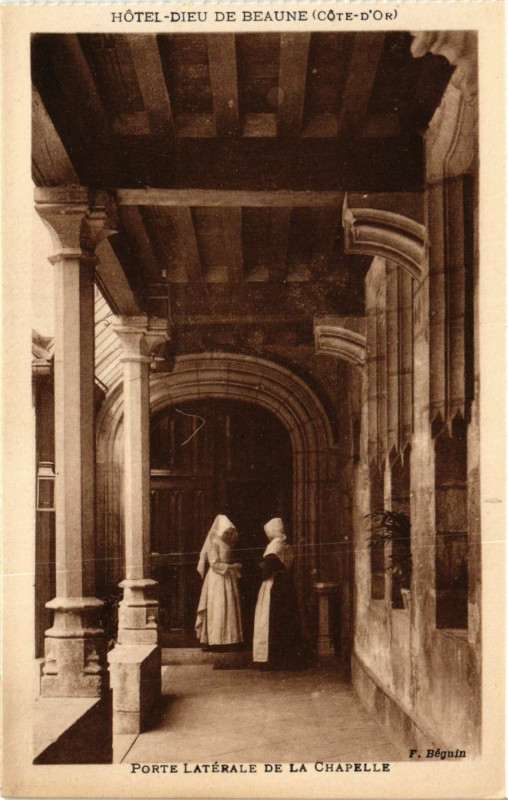 Carte postale ancienne Hotel-Dieu de Beaune (Cote-d'Or) - Porte Latérale de la Chapelle à Beaune
