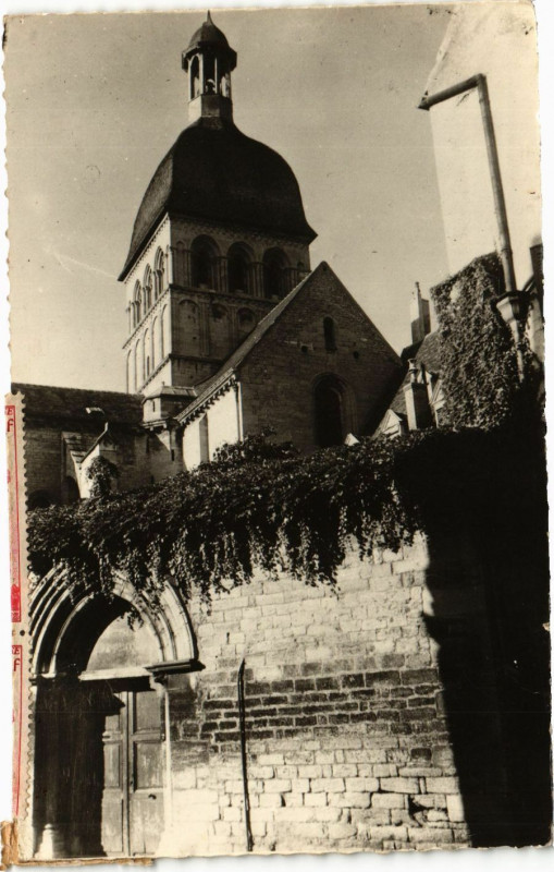 Carte postale ancienne Beaune (C.-d'Or) - Notre-Dame à Beaune